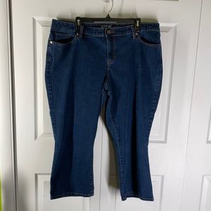 Cropped Flare Capri 18W